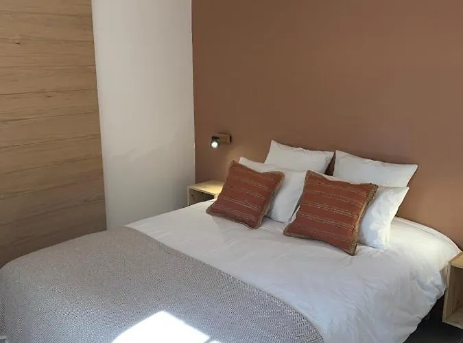 La Maison Des Ecureuils - *