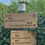 La Maison Des Ecureuils - Hébergement de vacances Bruniquel